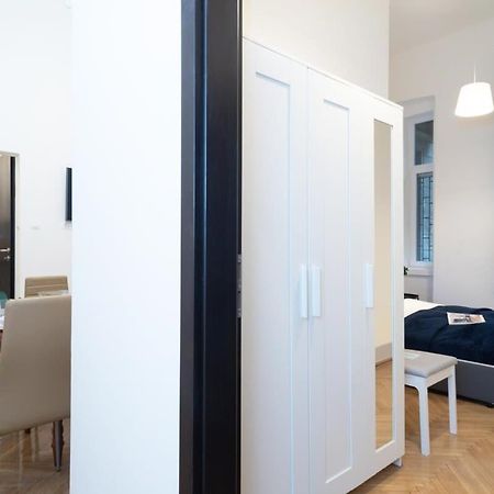 Ultra Central Large Stylish Apartment 布达佩斯 外观 照片