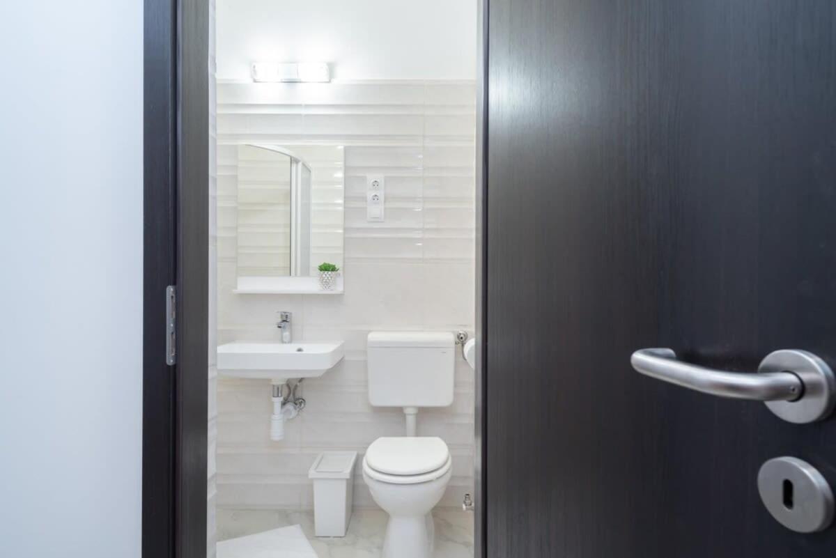 Ultra Central Large Stylish Apartment 布达佩斯 外观 照片